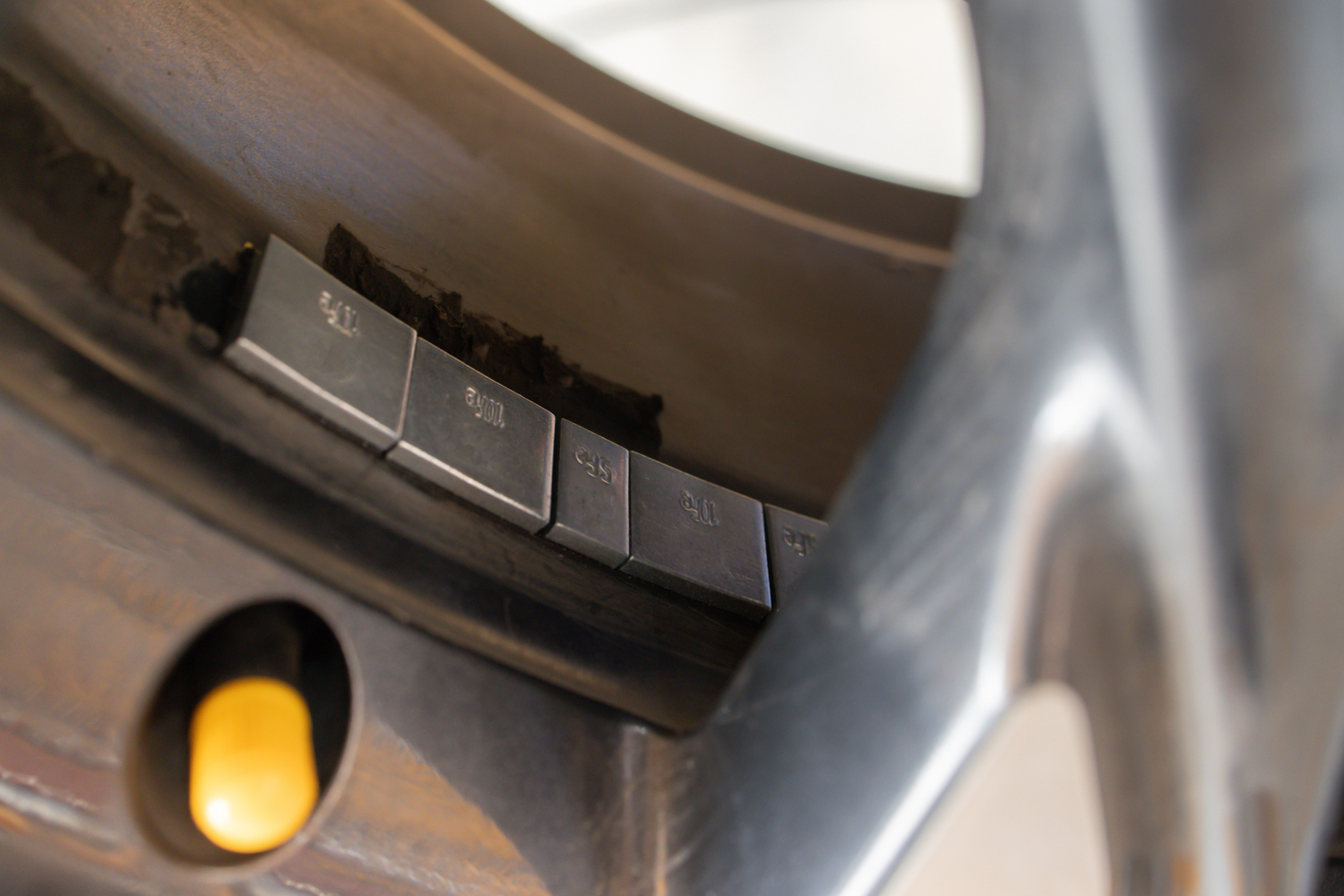 Why Shops Choose Adhesive Wheel Weights